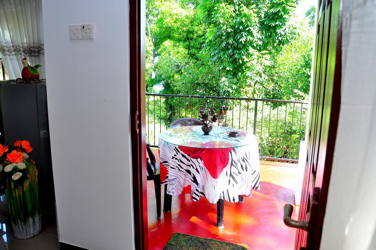 Little Swan Guest House Bentota Ngoại thất bức ảnh